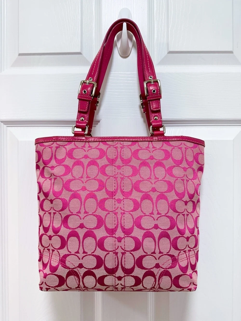 Coach Gallery Tote Bag Signature Pink Jacquard Hot Pink Leather‎ NWOT
